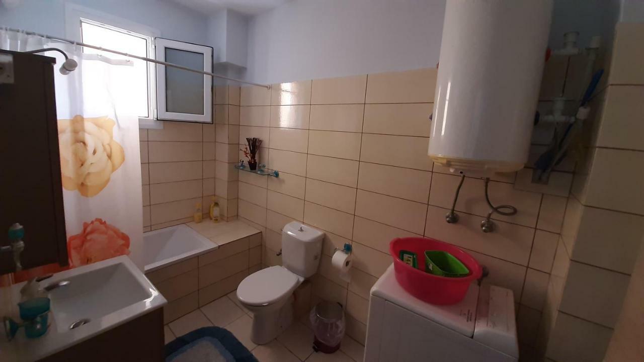 Chung cư 45 m² 1 phòng ngủ, 1 phòng tắm riêng ở Kavála Ngoại thất bức ảnh