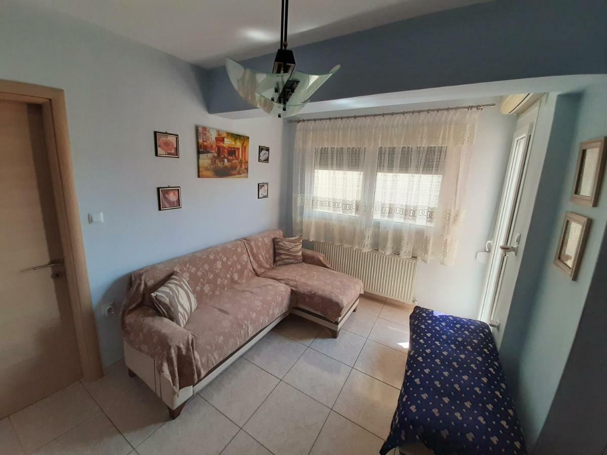 Chung cư 45 m² 1 phòng ngủ, 1 phòng tắm riêng ở Kavála Ngoại thất bức ảnh