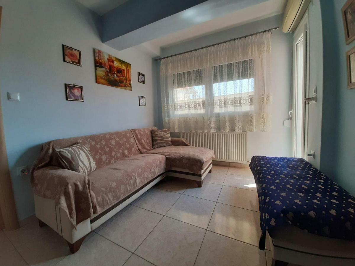 Chung cư 45 m² 1 phòng ngủ, 1 phòng tắm riêng ở Kavála Ngoại thất bức ảnh